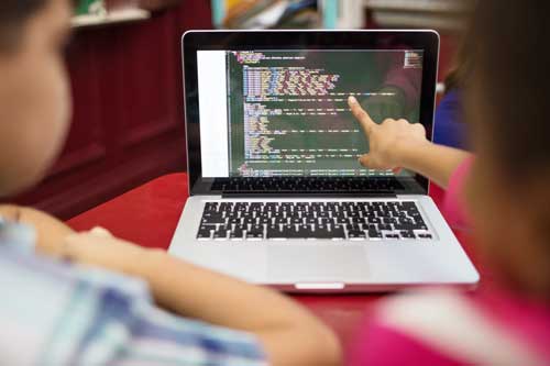 آموزش دادن برنامه نویسی به کودک